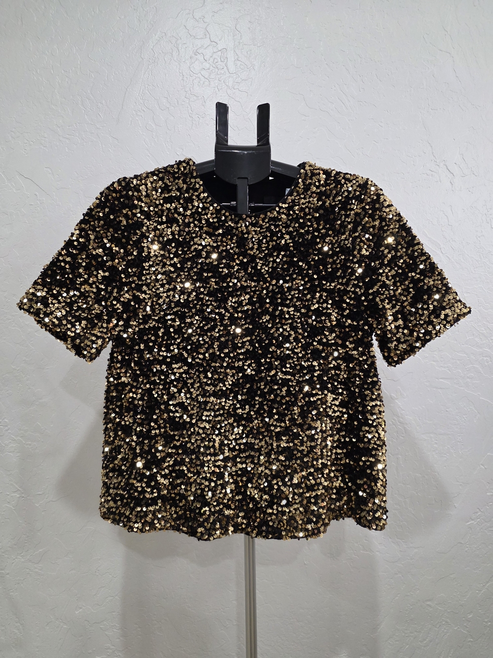 Alex Marie Black and Gold Sequin Short-Sleeve Top
